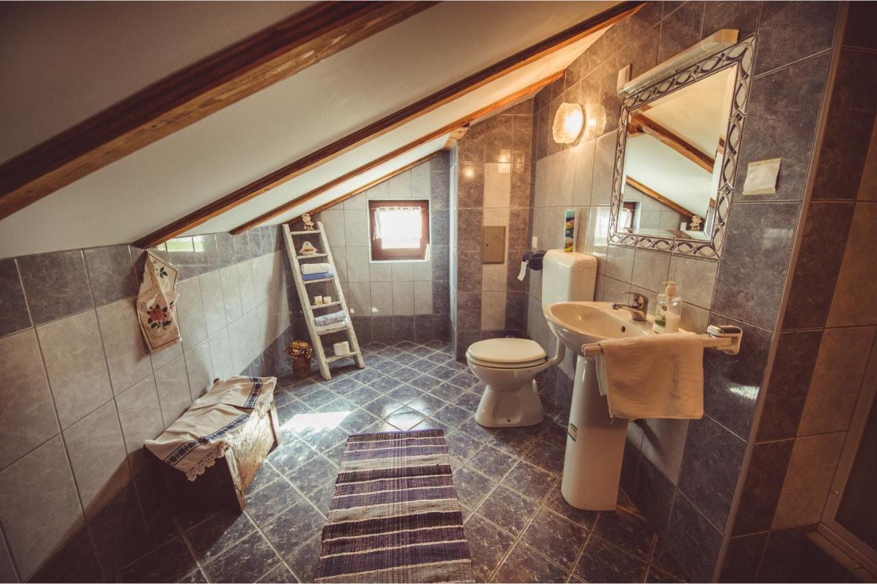 Penzion Country House Tunjina Kuca Stara Kapela Pavlovci Exteriér fotografie