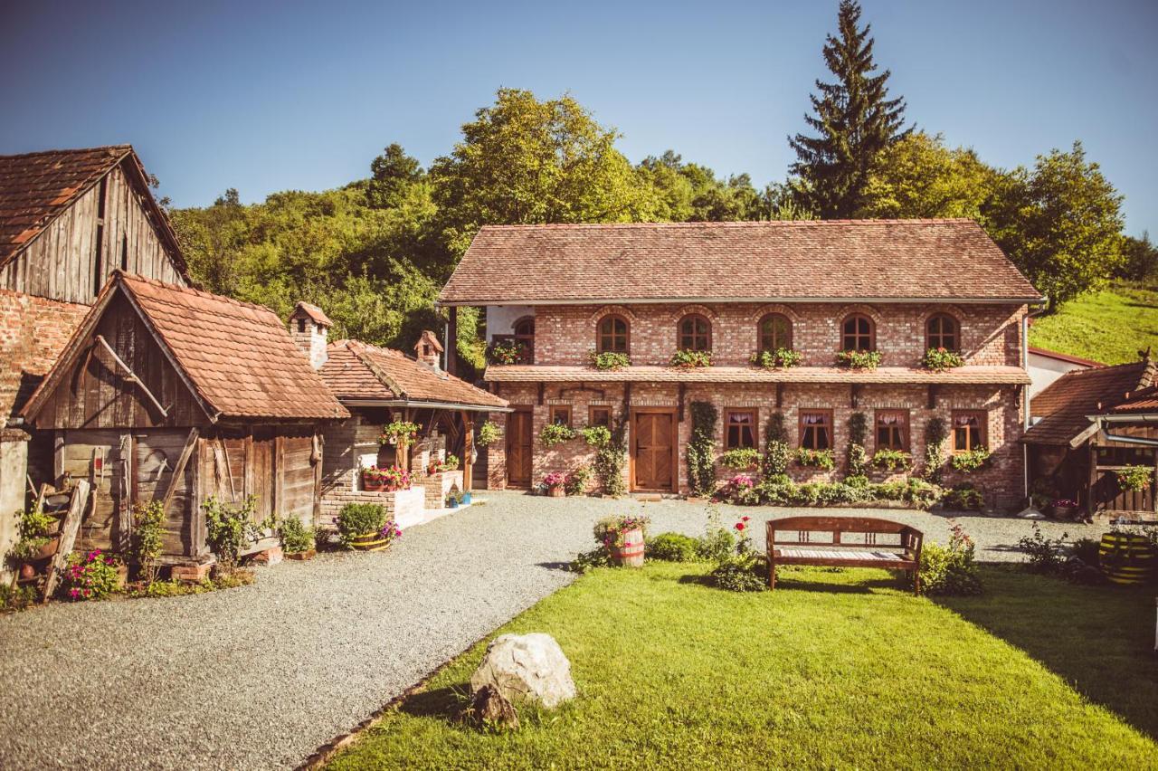 Penzion Country House Tunjina Kuca Stara Kapela Pavlovci Exteriér fotografie