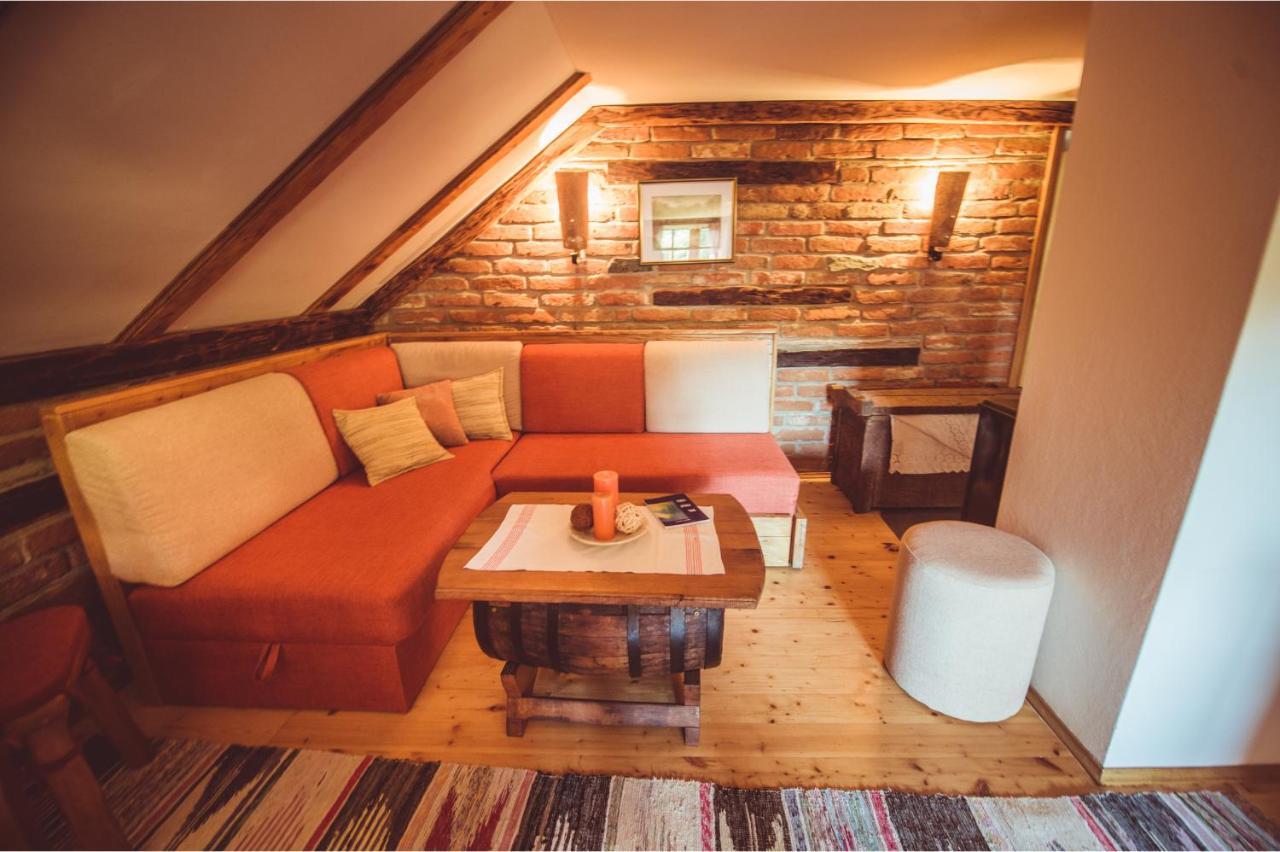 Penzion Country House Tunjina Kuca Stara Kapela Pavlovci Exteriér fotografie