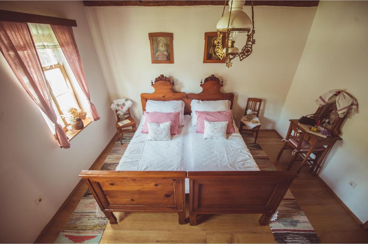 Penzion Country House Tunjina Kuca Stara Kapela Pavlovci Exteriér fotografie